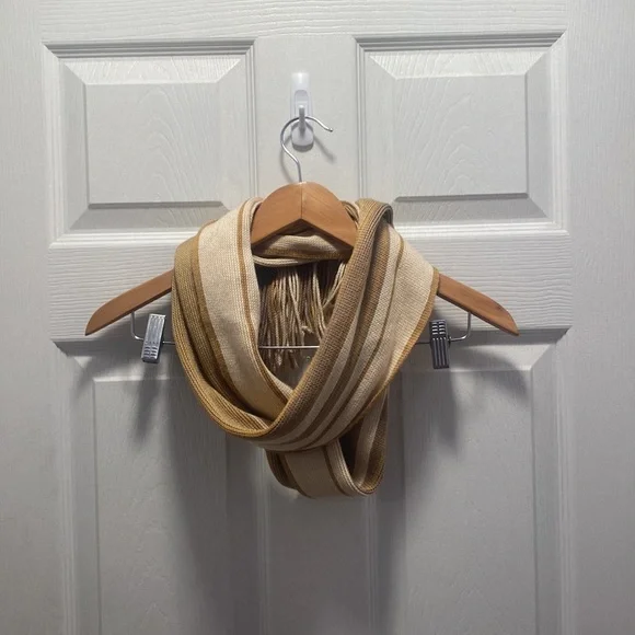 Lambswool brown striped fringe detail wool scarf - Picture 4 of 4